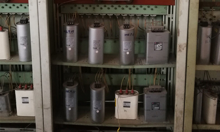電力電容器廠(chǎng)家：更換電容需要注意的幾個(gè)問(wèn)題