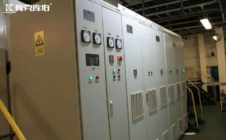 電力電容器