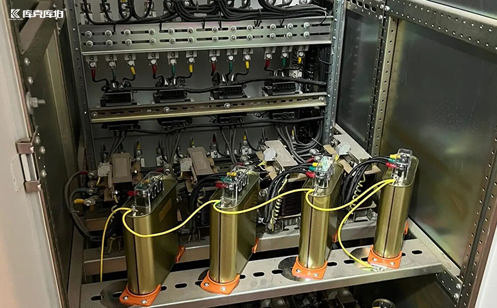 低壓電力電容器