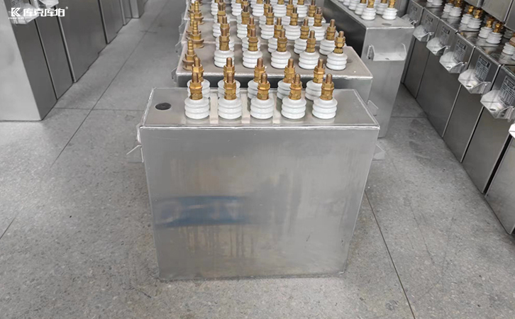 中頻感應爐水冷電容器